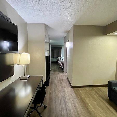 Red Roof Inn & Suites Jackson - 리치랜드 외부 사진