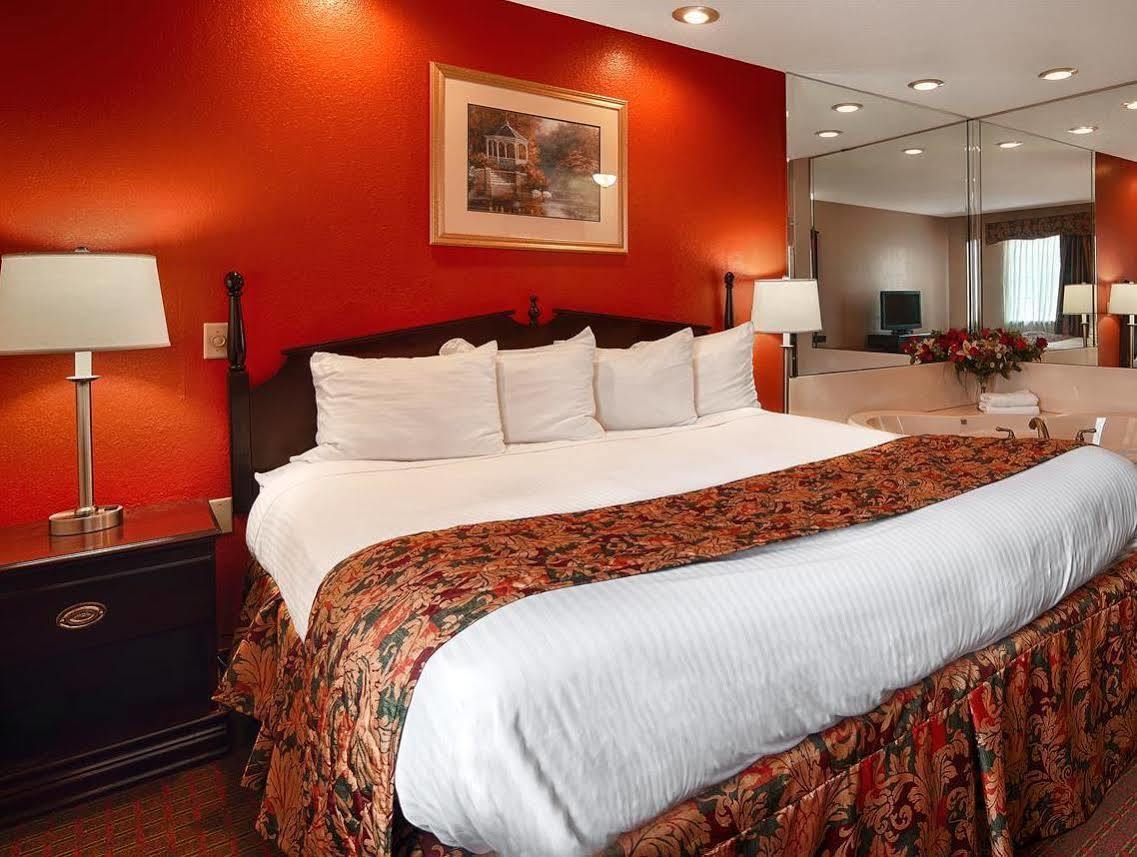 Red Roof Inn & Suites Jackson - 리치랜드 외부 사진