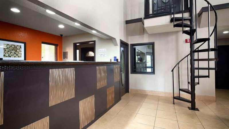 Red Roof Inn & Suites Jackson - 리치랜드 외부 사진