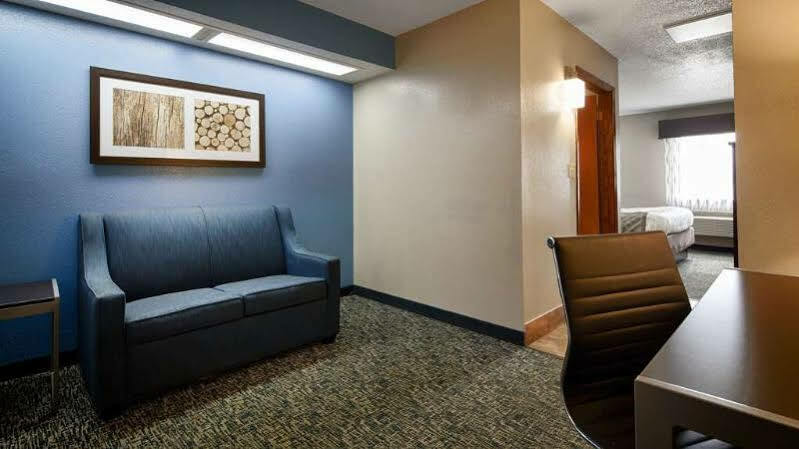 Red Roof Inn & Suites Jackson - 리치랜드 외부 사진